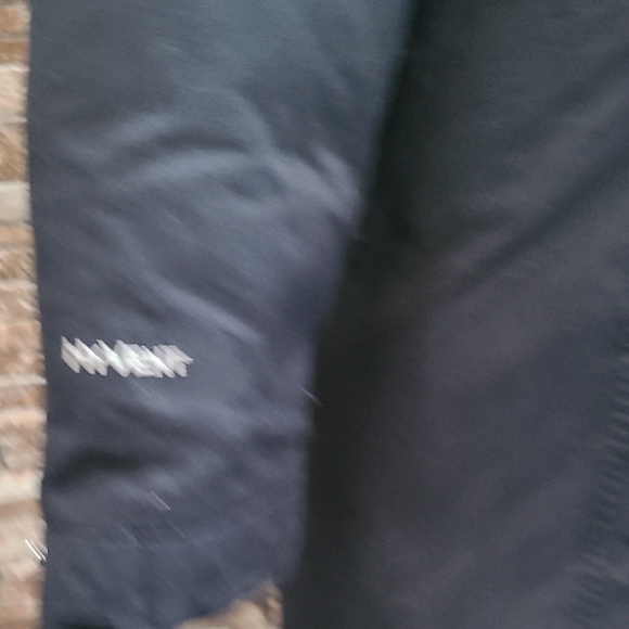 The North Face Women's Black Ski Jacket - Picture 12 of 17